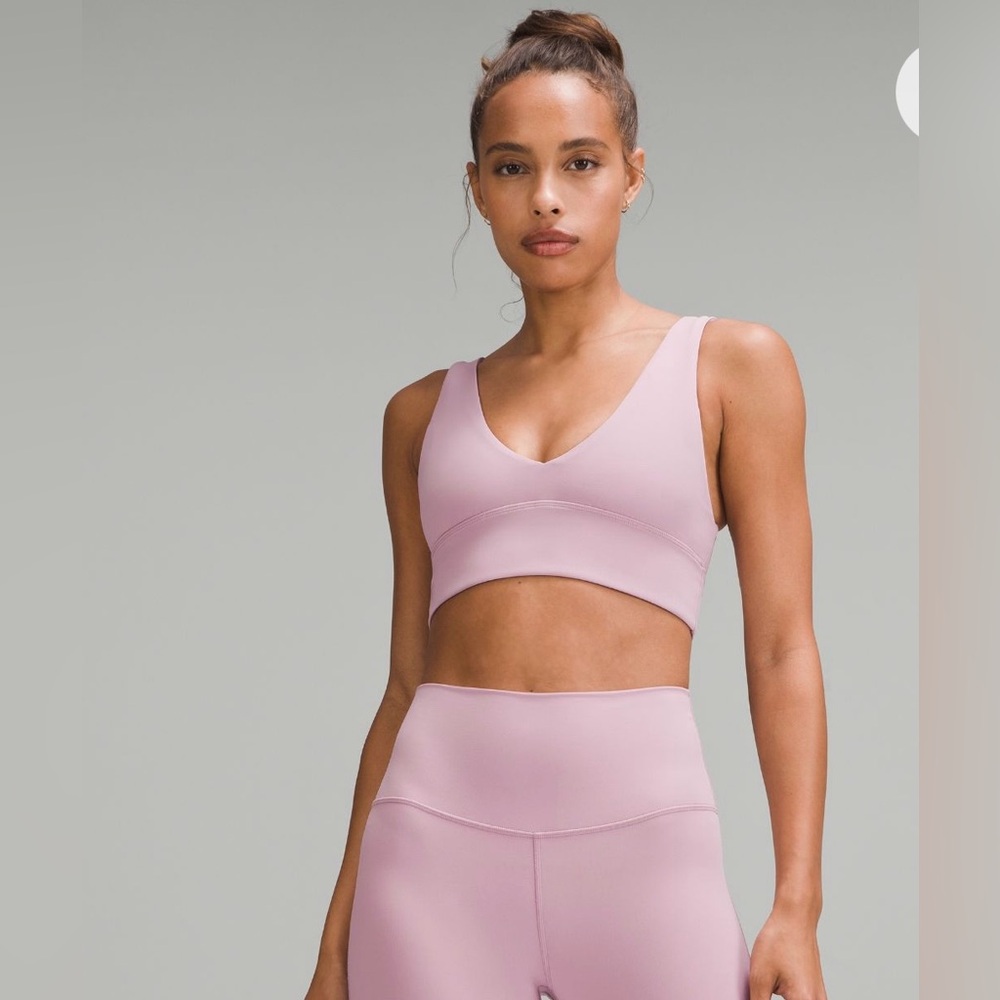 NWT Lululemon Align V-Neck Bra A/B Size 8 Purple